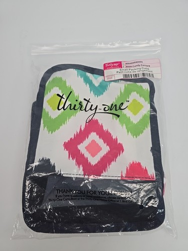Thirty one candy corners - corners, small